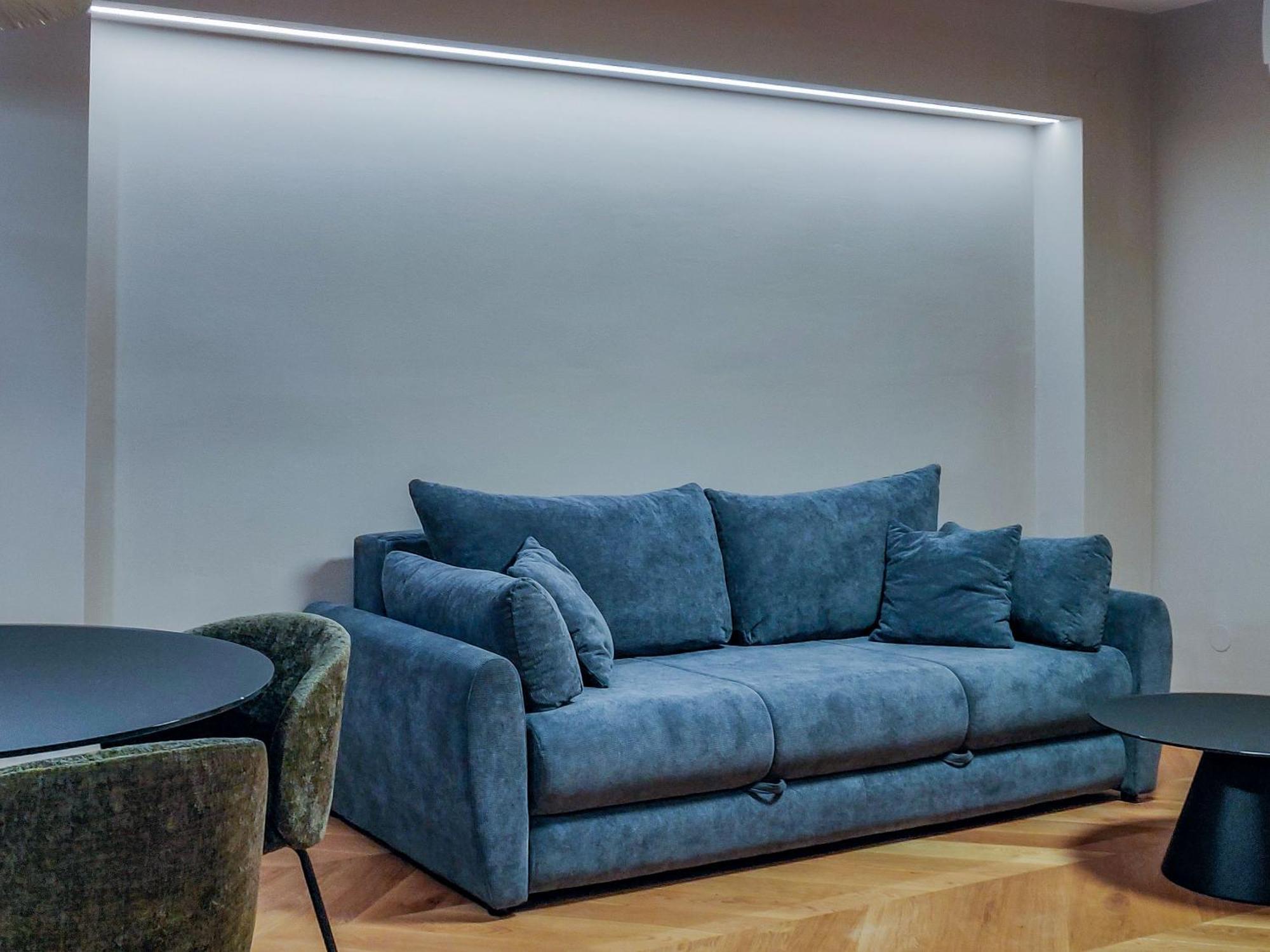 Downtown Stylish And Sophisticated *
